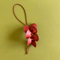 Charm de cuero metalizado Guaria para bolso de mano de lujo sostenible - Gato Negro