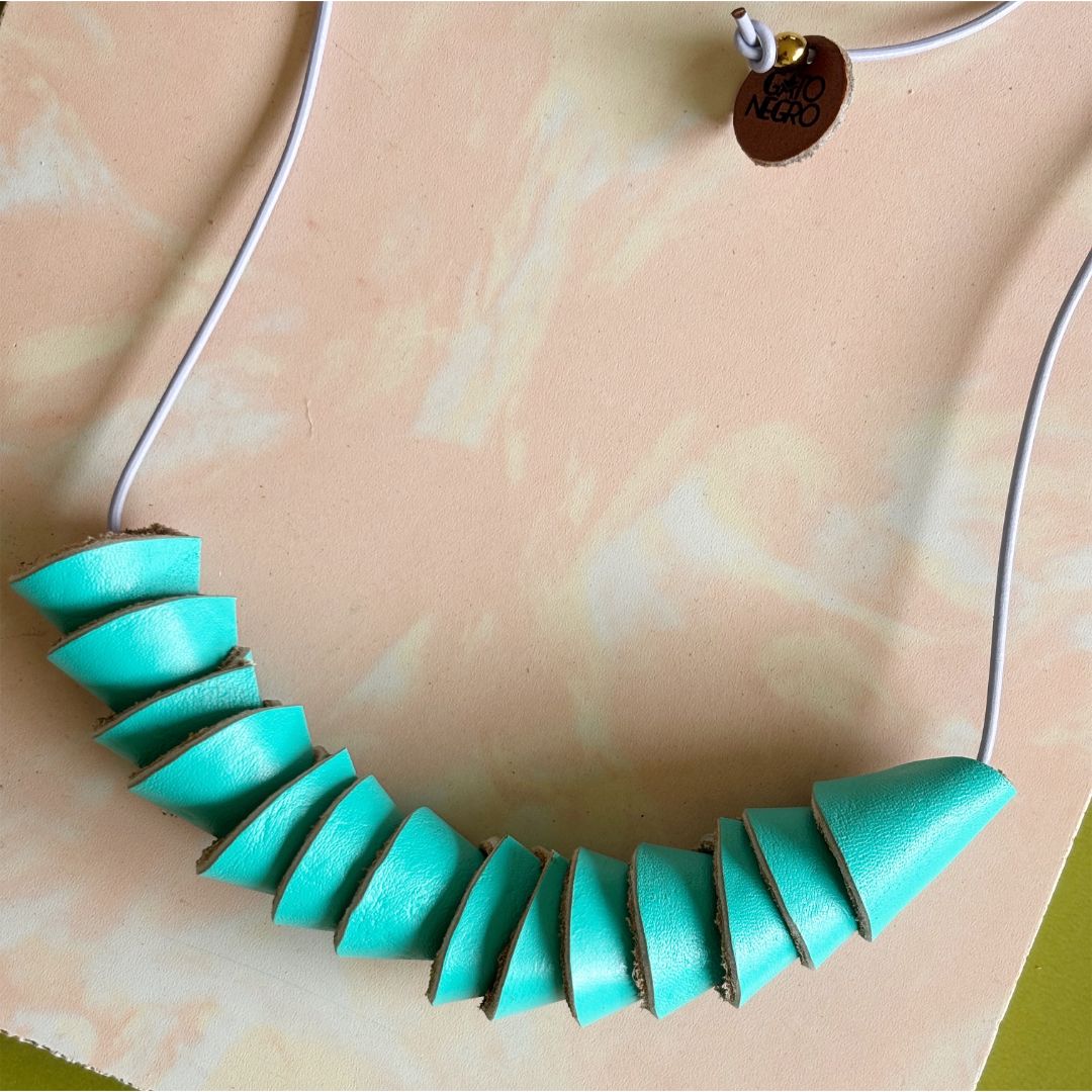 Collar Pez