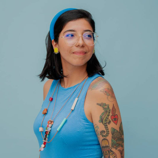 collar de cuero recuperado estilo minimalista diseño costarricense Gato Negro