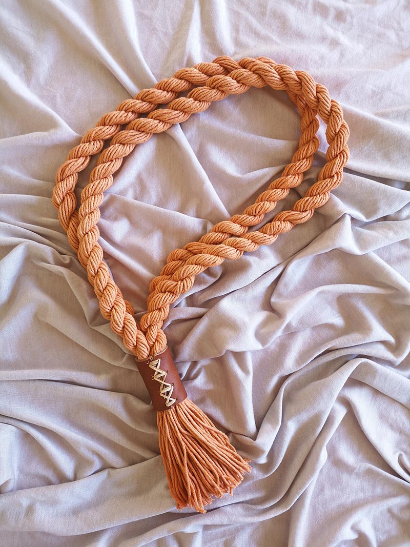 Collar Sabana naranja de la colección Guanacaste