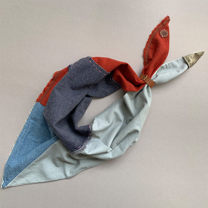 Pañoleta de retazos de telas naturales en diferentes colores