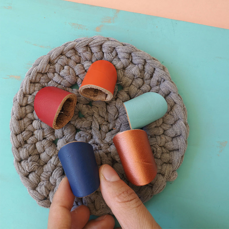 Anillos de cuero en varios colores