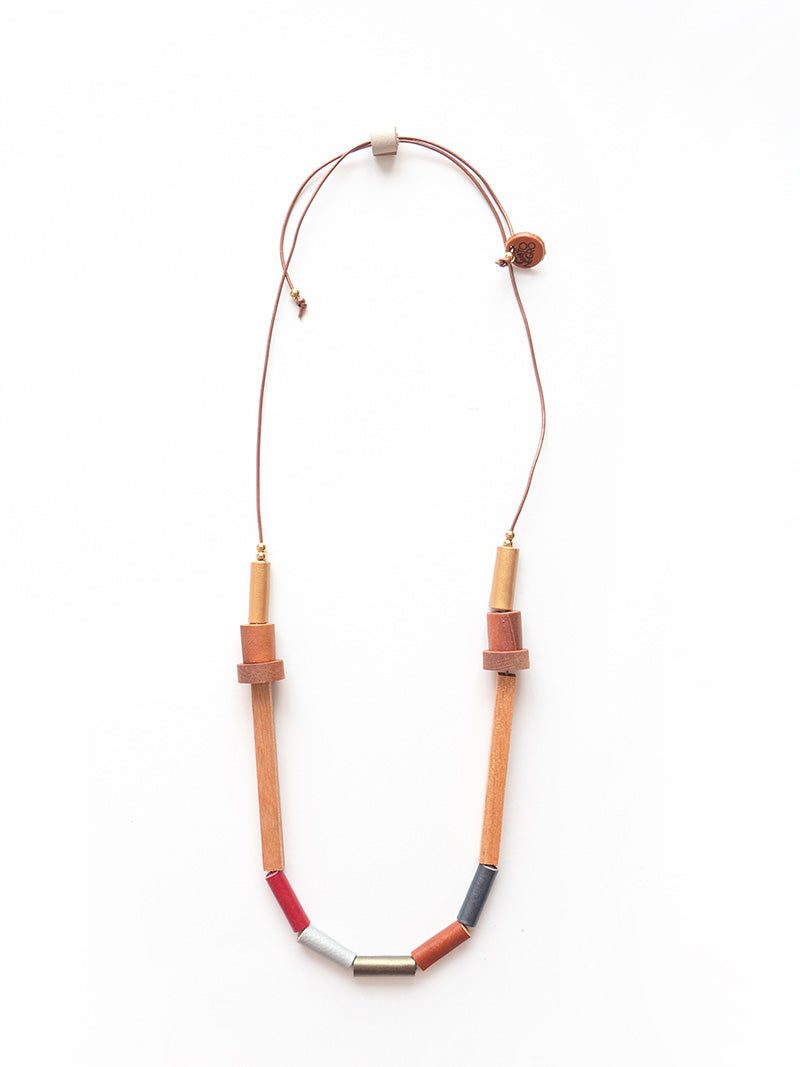 Collar Etnia en tonos metálicos