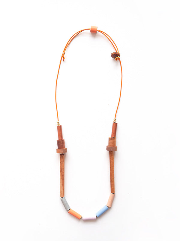 Collar Etnia en tonos pastel