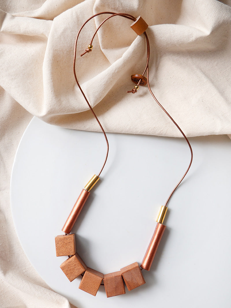 Collar Nativa cobre