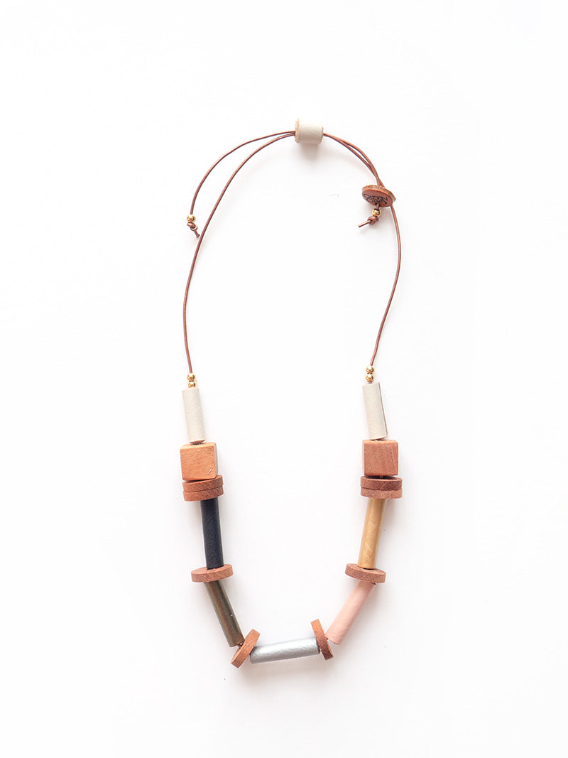 Collar Raíces metálicos colección Nativa