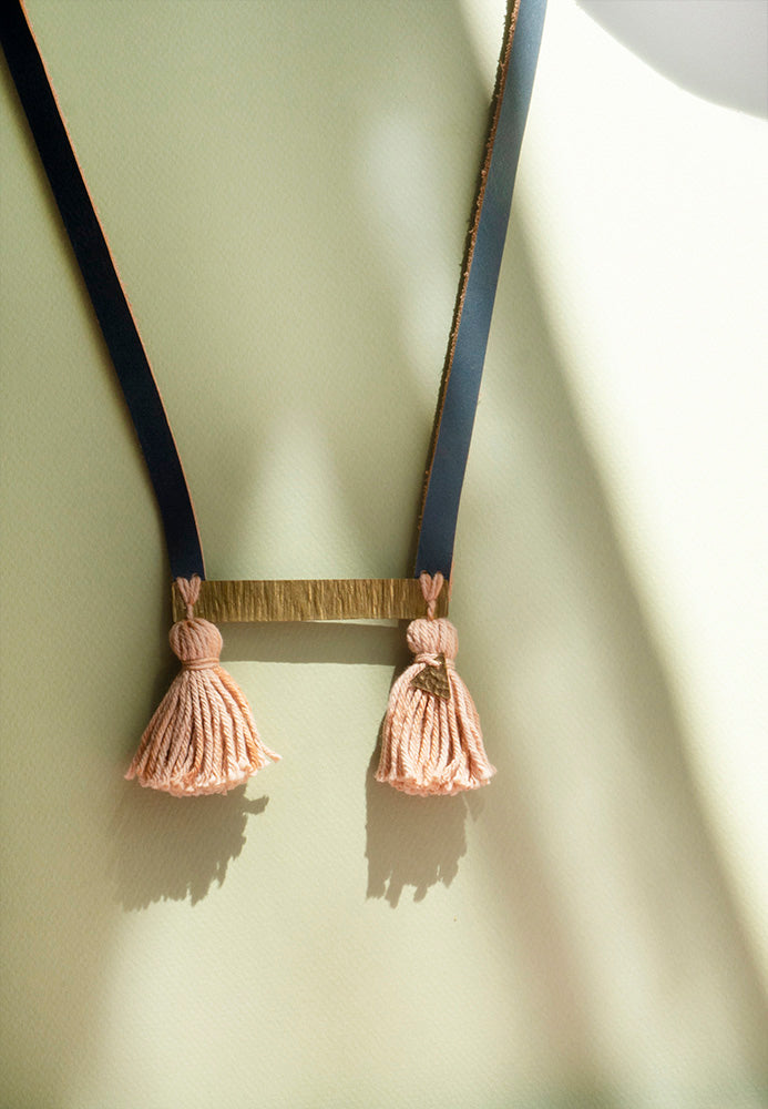 Collar Sara, incluye aretes de bronce