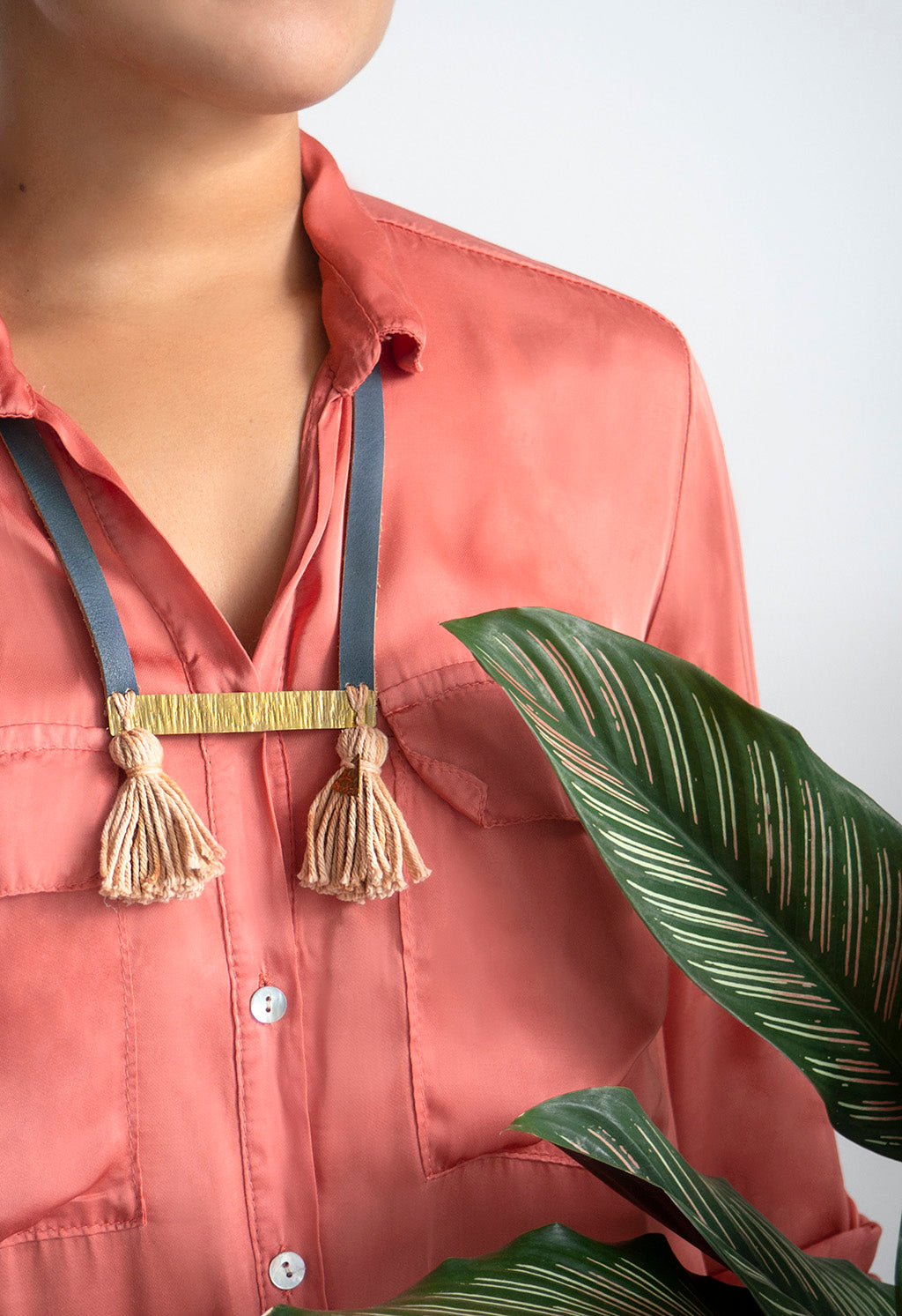 Collar Sara, incluye aretes de bronce