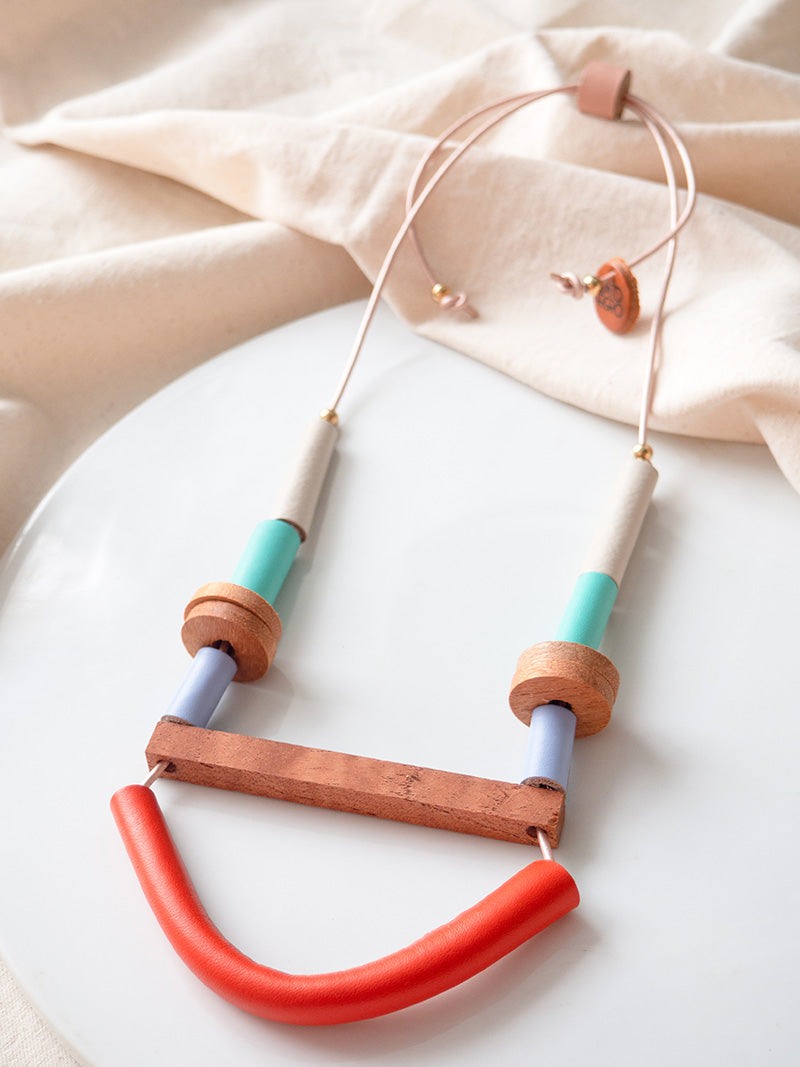 Collar Tribu naranja colección Nativa