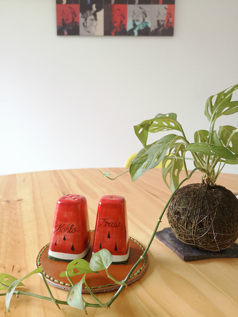 Plato de cuero multiusos para colocar salsas en la cocina
