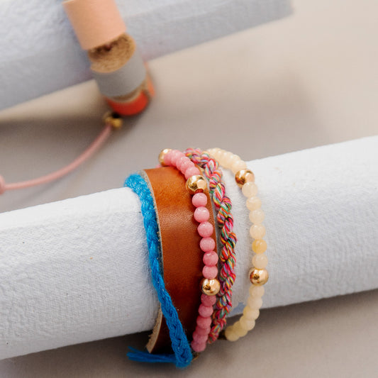 pulsera boho miel gato negro